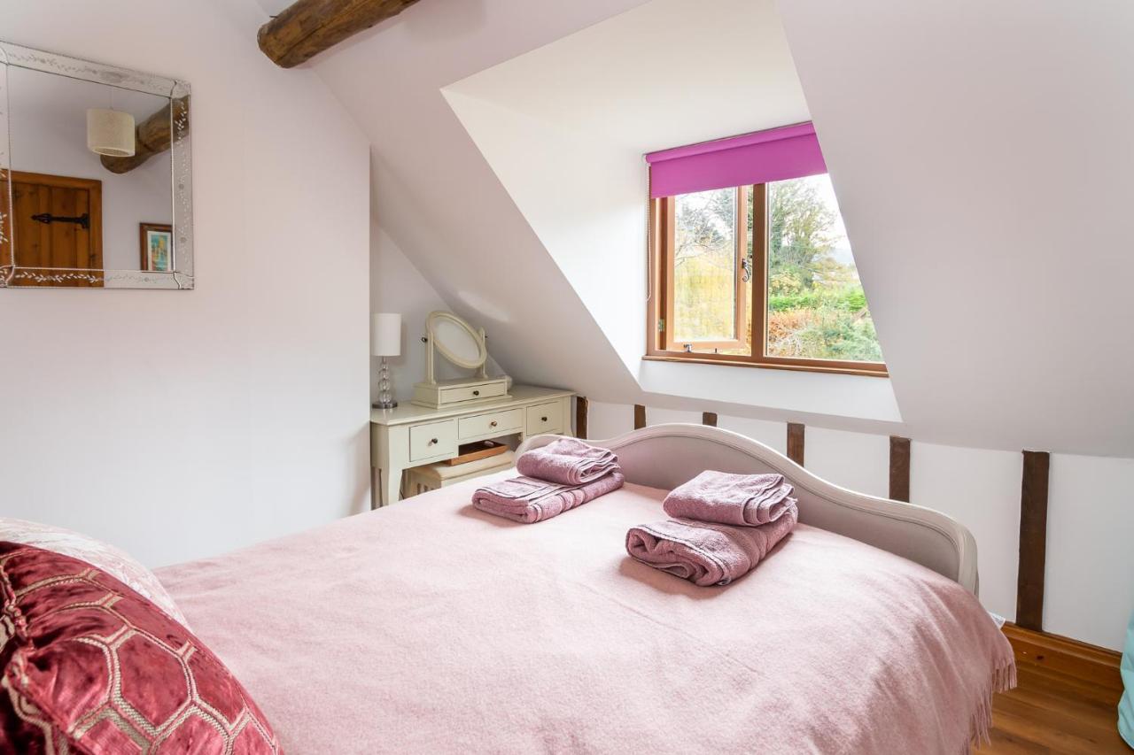 Weston Subedge Granary Cottage - Luxury Barn Conversion מראה חיצוני תמונה